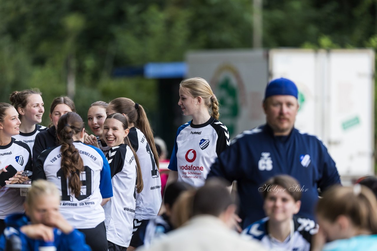 Bild 110 - Loewinnen Cup